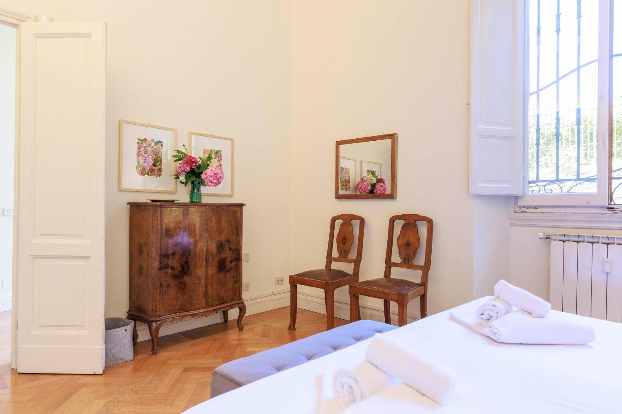 Florence Huge Apartment With Private Garden Exterior photo